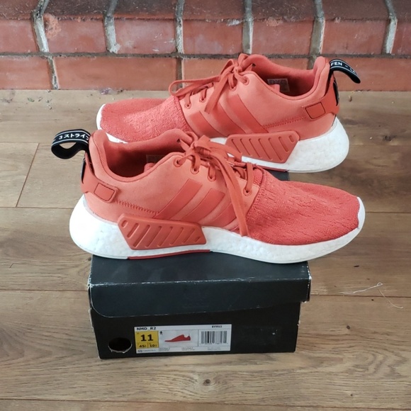 ADIDAS ORIGINALS NMD R2 SIZE 11 - Picture 4 of 6